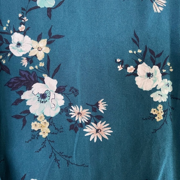 Croft & Barrow Teal Blue Floral Blouse - Picture 4 of 4